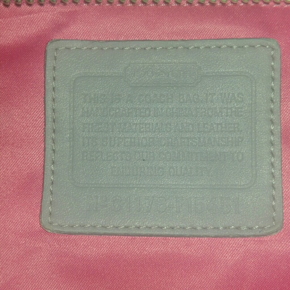 AUTHENTIC COACH SATCHEL - Picture 7 of 8